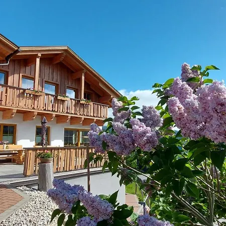 La Montana & Hiking Apartmán