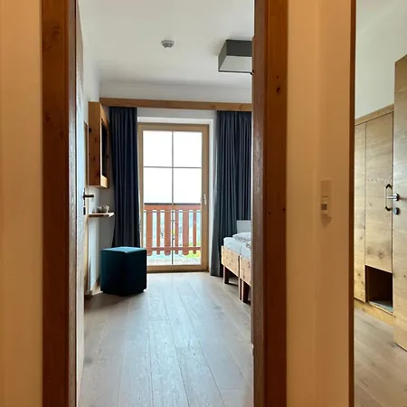 La Montana - & Hiking Apartment