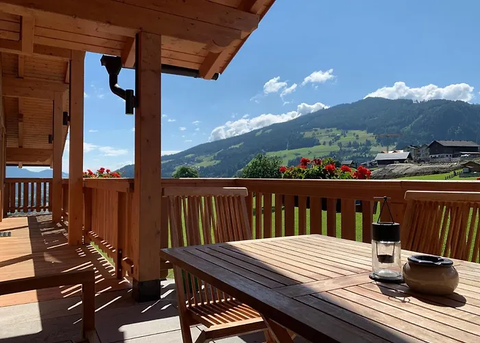 La Montana & Hiking *