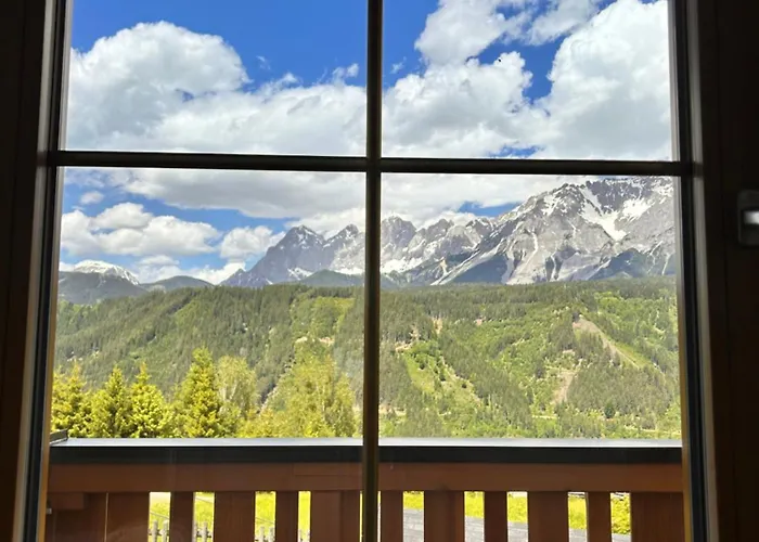 La Montana & Hiking Apartment