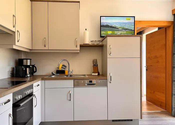 La Montana & Hiking *