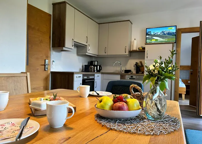 Apartment La Montana & Hiking