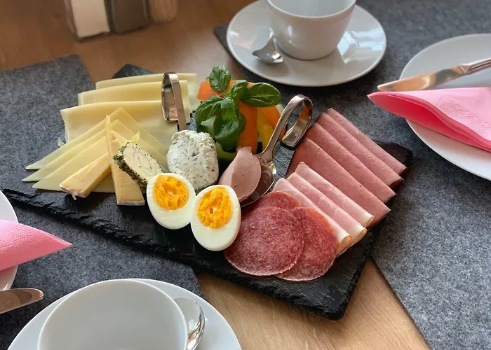 La Montana & Hiking Apartment